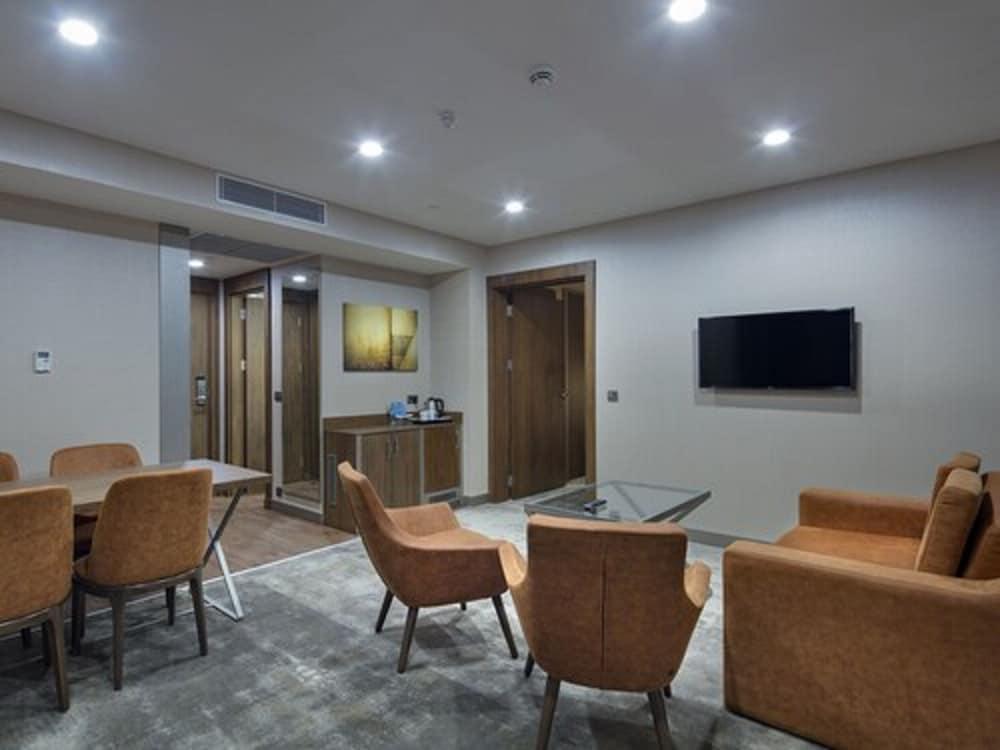 Hilton Garden Inn Yalova Exterior photo